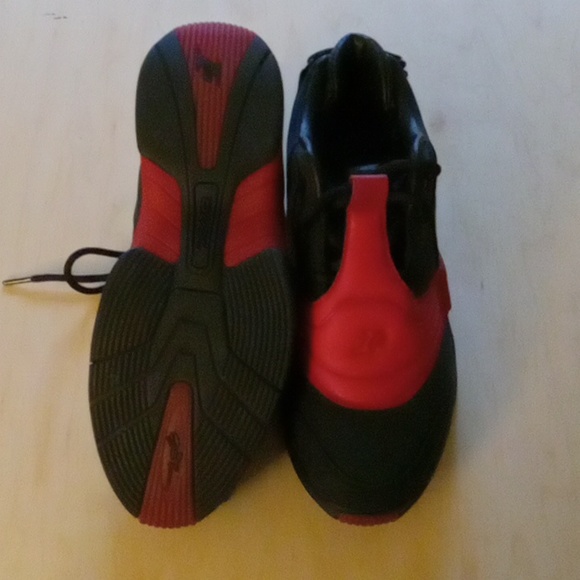 Reebok Answers (A.I.'s) Red & Black-DMX..size 12. - Picture 4 of 10